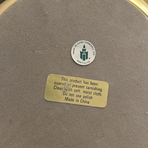 Candle Holder-Vintage Partylite round gold brass with finger loop 8" - Picture 9 of 9